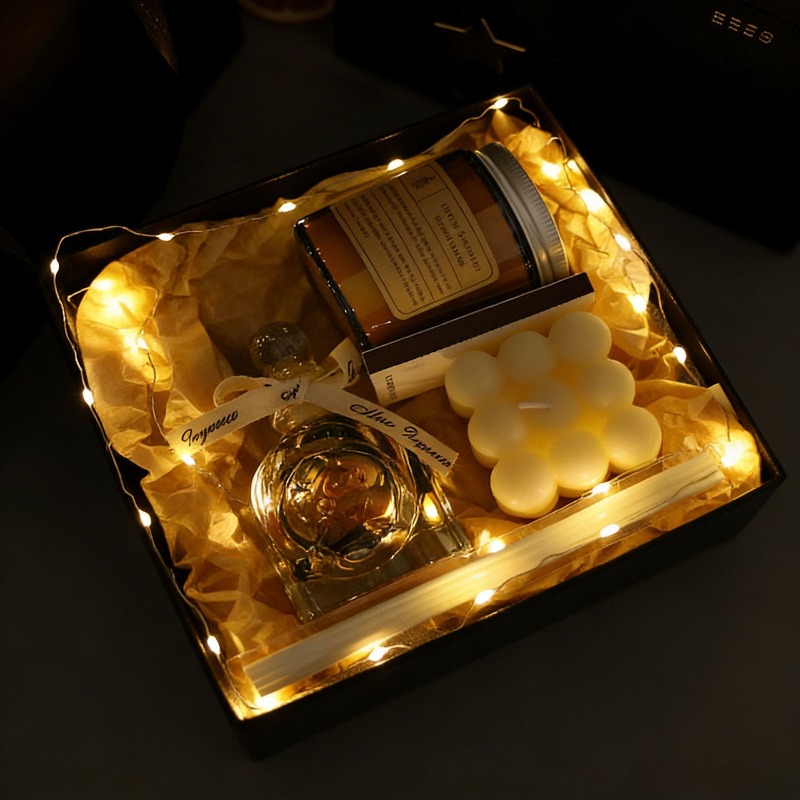 ชุดของขวัญเทียนหอม กลิ่นหอมหรู - Candle Supplies Luxury บทวิจารณ์และราคา